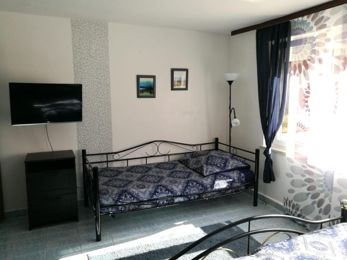 Ferienhaus Bozena Appartment 2 Врсар Екстер'єр фото